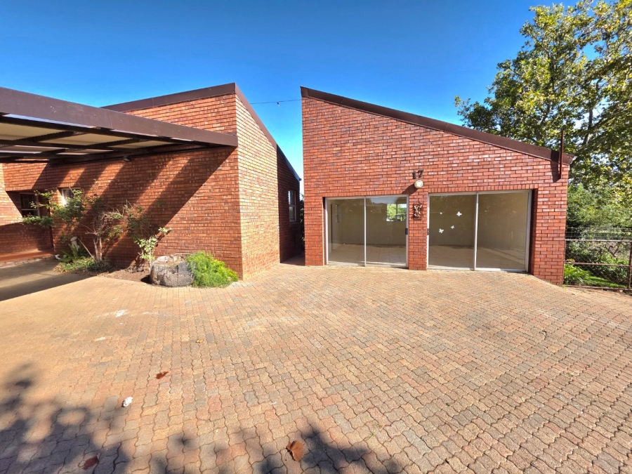 3 Bedroom Property for Sale in Fouriesburg Free State
